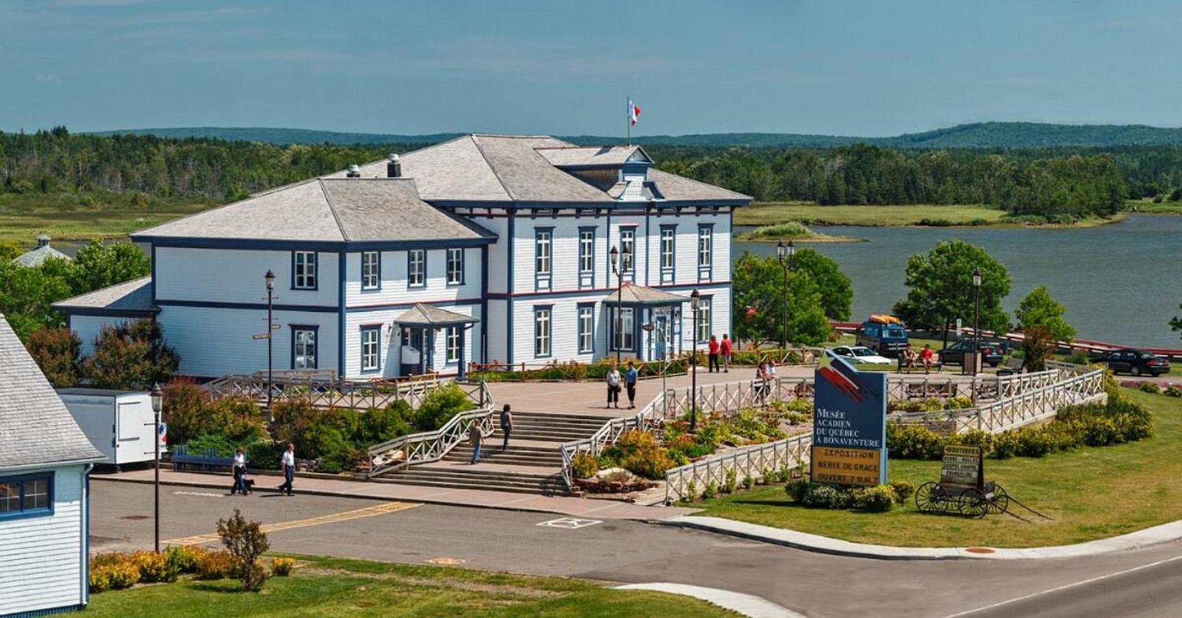 Auberge Soleil De Mer Bonaventure Bagian luar foto