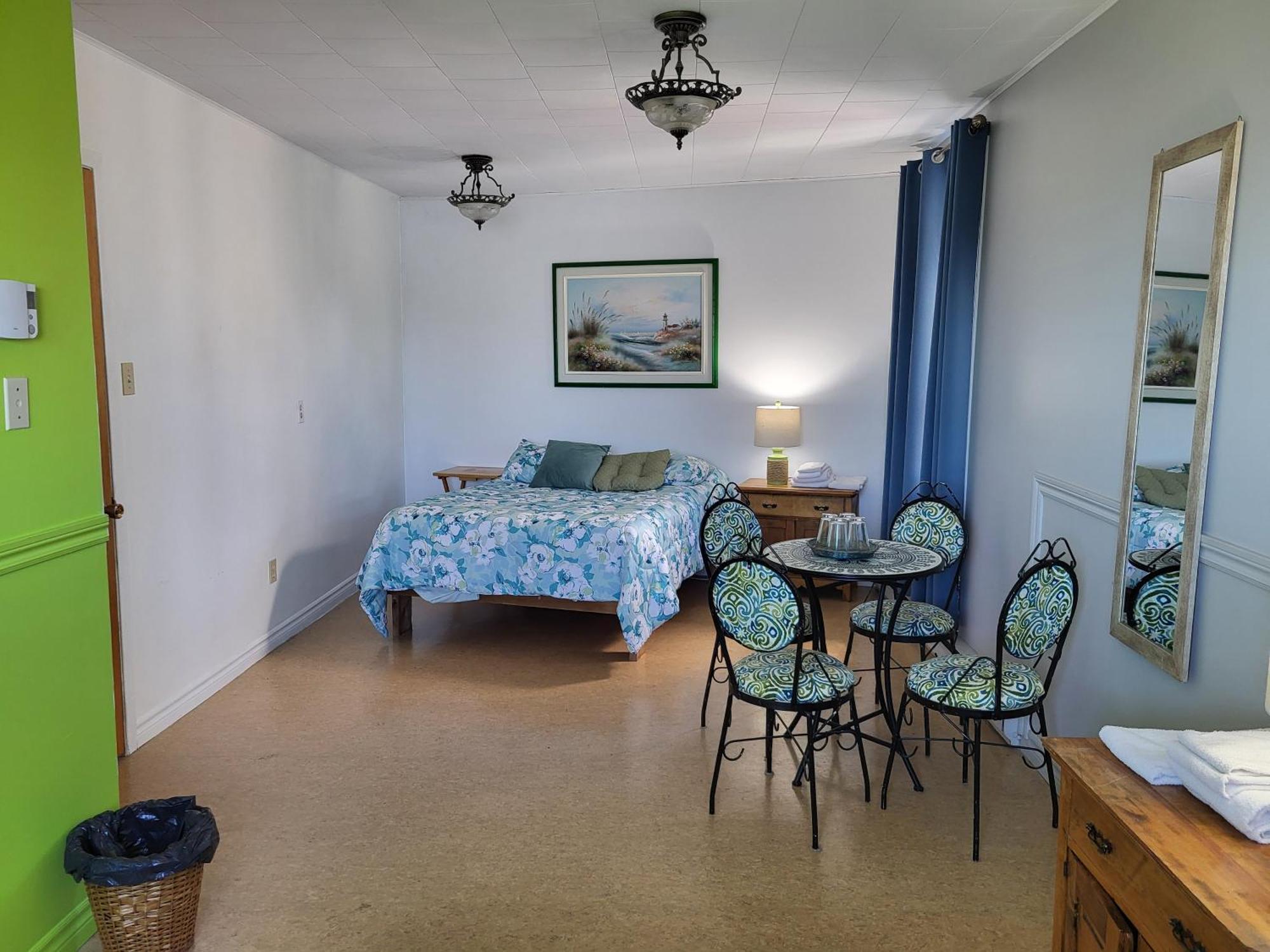 Auberge Soleil De Mer Bonaventure Bagian luar foto